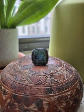 Bold Blue-green Labradorite Cocktail Ring, Sterling Silver, Approx Size 6/6.5